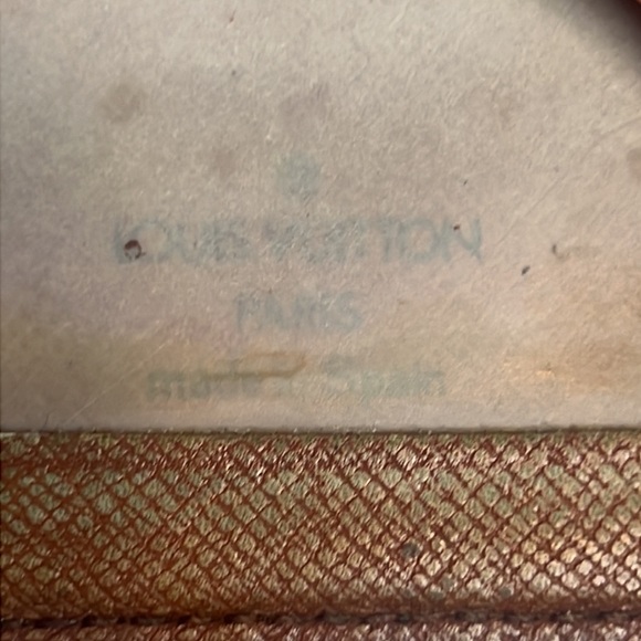 Louis Vuitton - ID/Card Holder - Bi-Fold - Picture 10 of 10